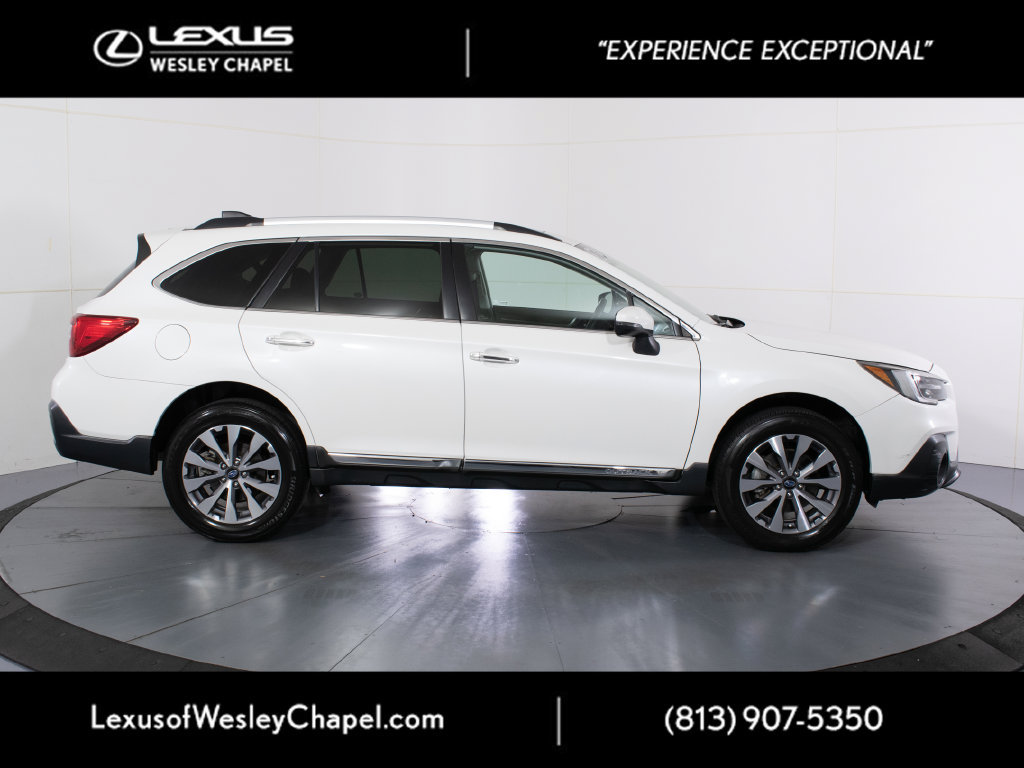 Used 2018 Subaru Outback 3.6R Touring AWD/4WD image 3