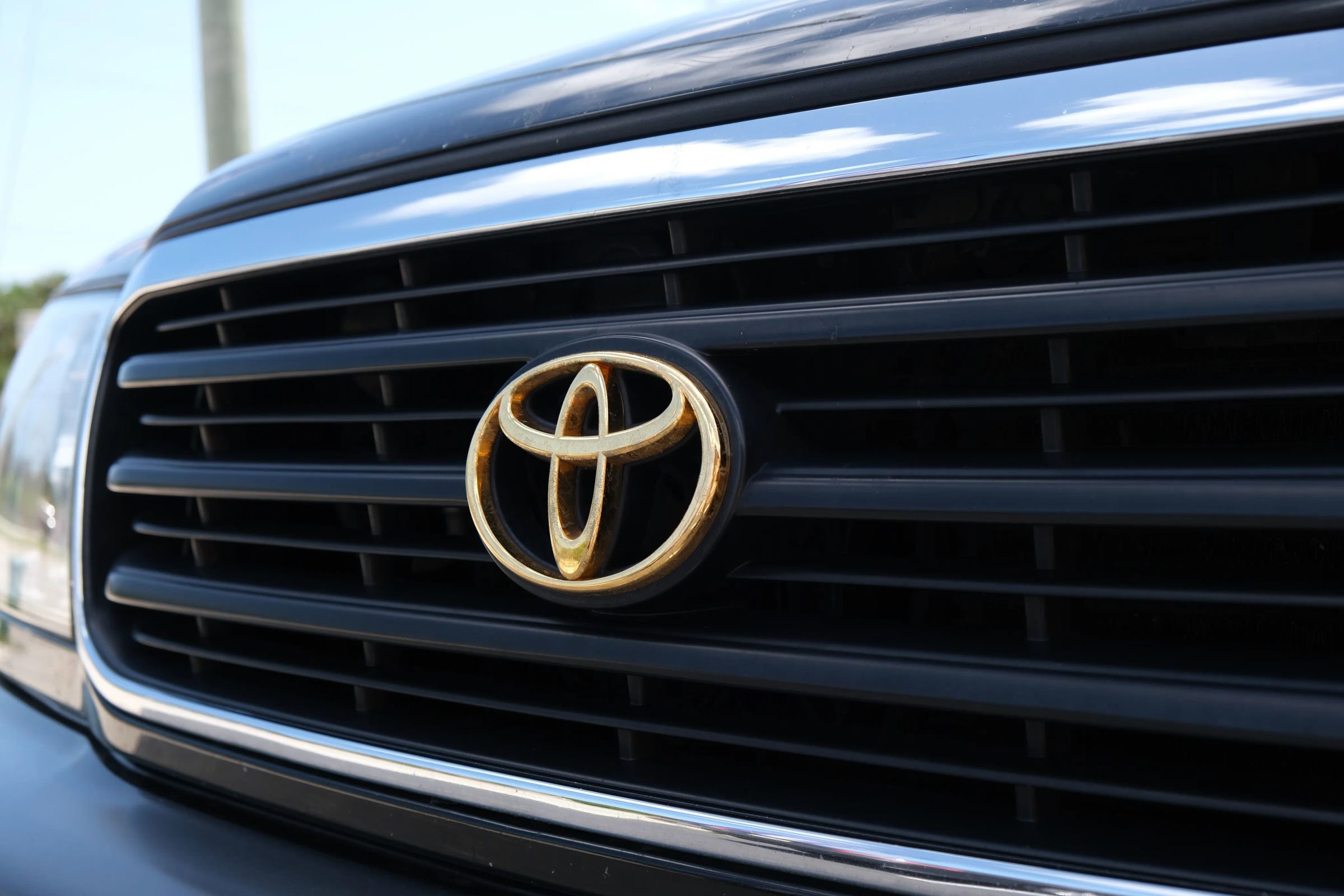 Used 2000 Toyota Land Cruiser AWD/4WD image 11