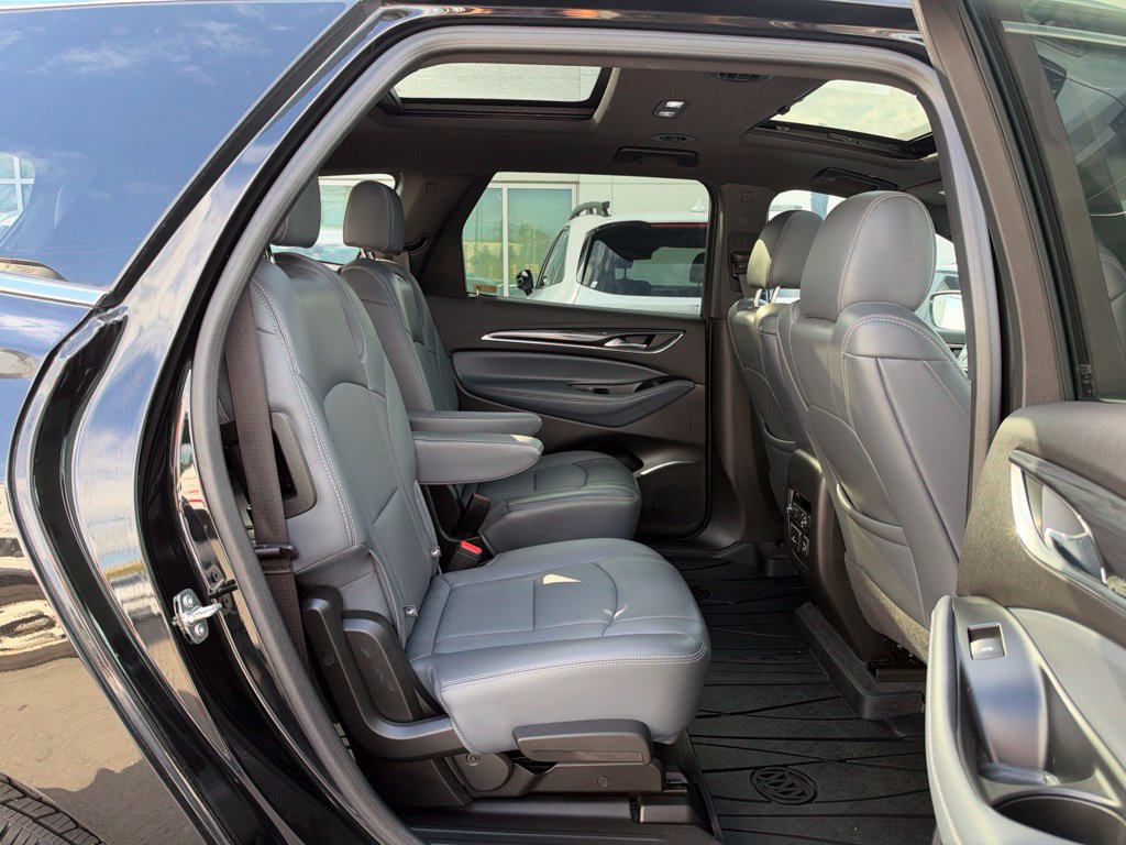 Used 2023 Buick Enclave Premium w/ Experience Buick Package FWD image 27