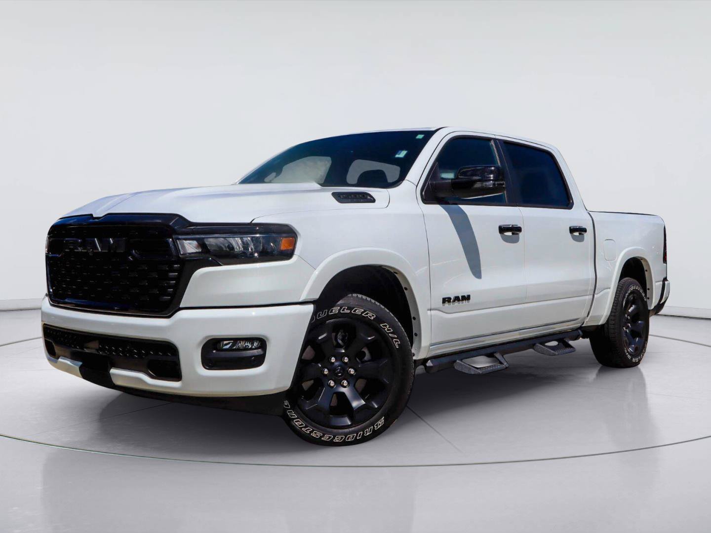 Used 2025 RAM 1500 Big Horn AWD/4WD image 1