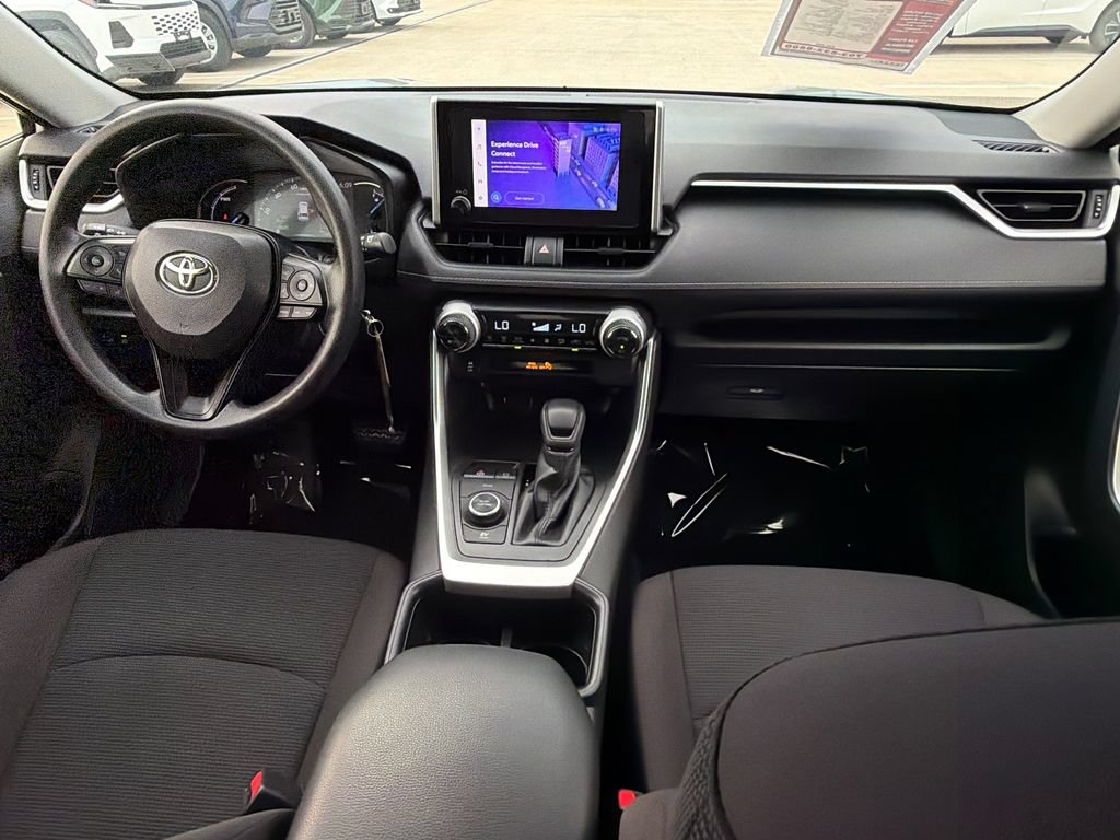 Used 2025 Toyota RAV4 LE AWD/4WD image 14