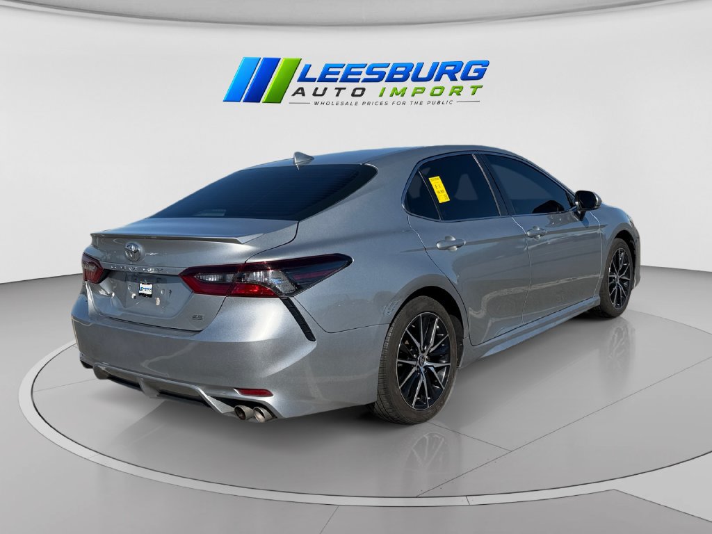 Used 2024 Toyota Camry SE FWD image 5