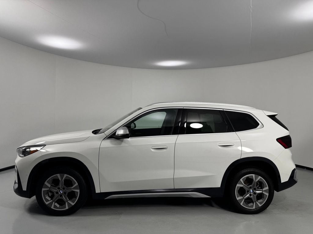 Used 2023 BMW X1 xDrive28i w/ Convenience Package AWD/4WD image 4