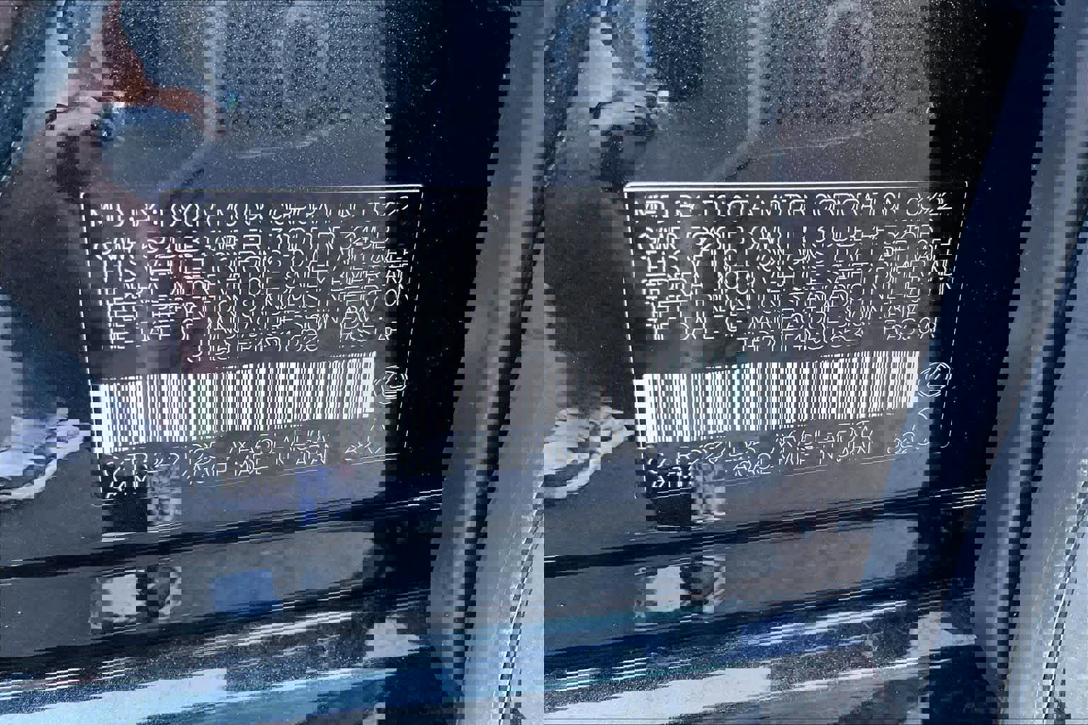 Used 2022 Lexus LS 500 w/ Accessory Package (Z1) image 30