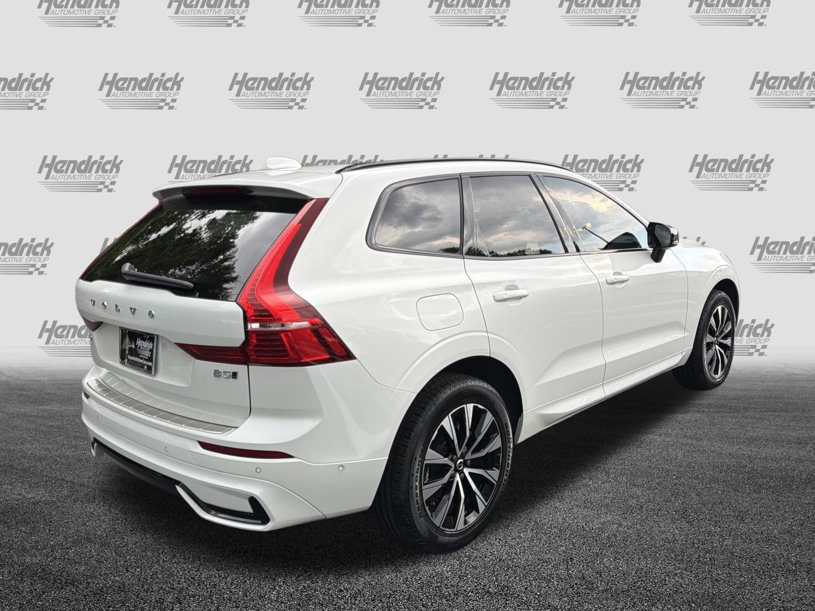 Certified 2024 Volvo XC60 B5 Plus w/ Protection Package Premier AWD/4WD image 10