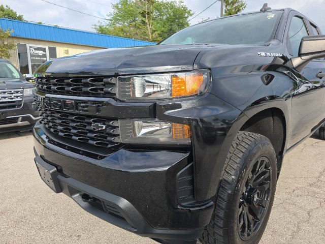 Used 2020 Chevrolet Silverado 1500 Custom w/ Custom Value Package image 9