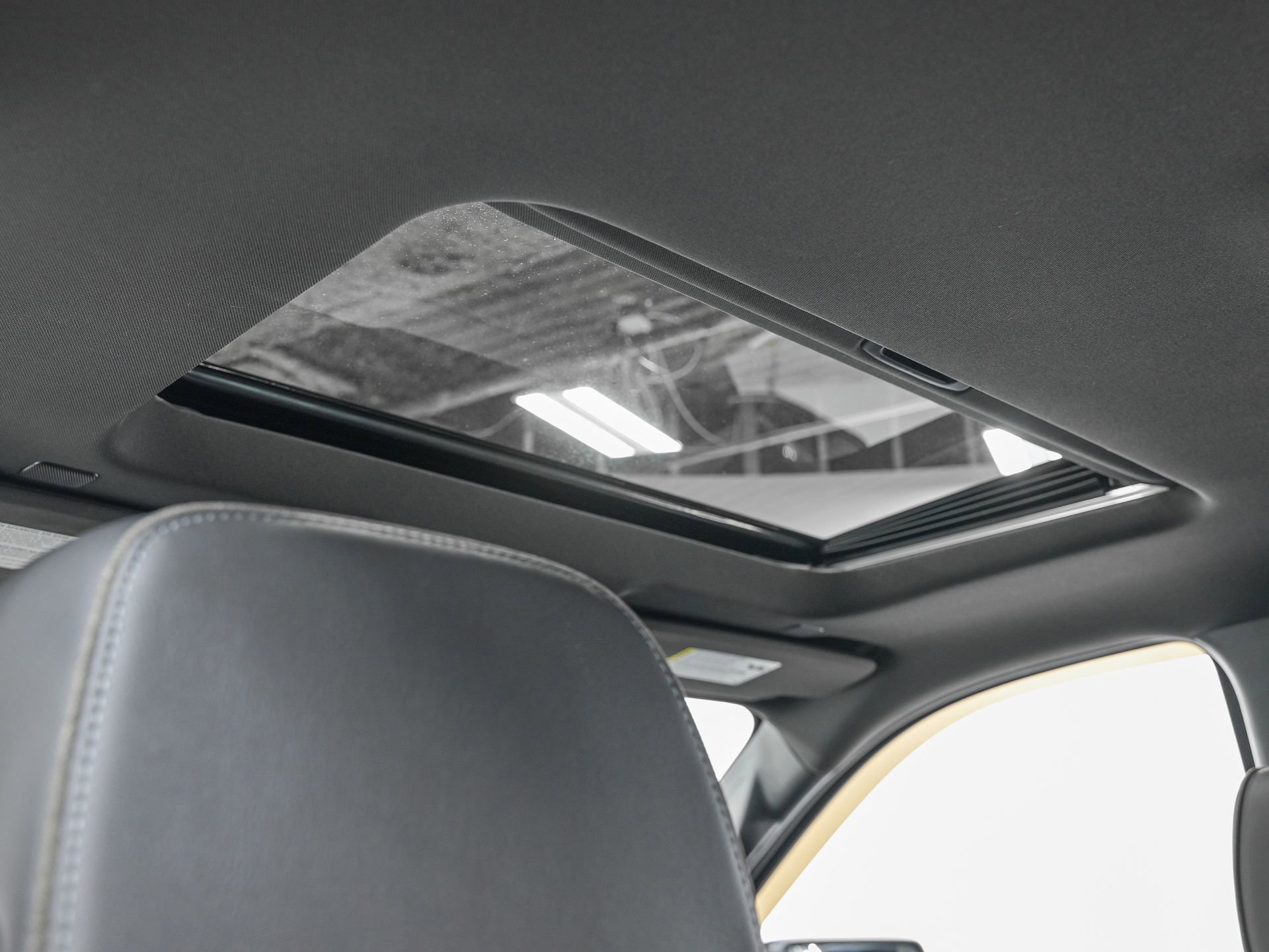 Used 2022 Chevrolet Silverado 1500 High Country w/ Z71 Off-Road Package image 26