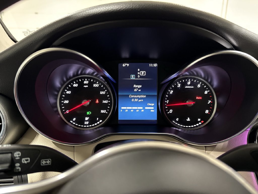 Used 2021 Mercedes-Benz GLC 300 image 12