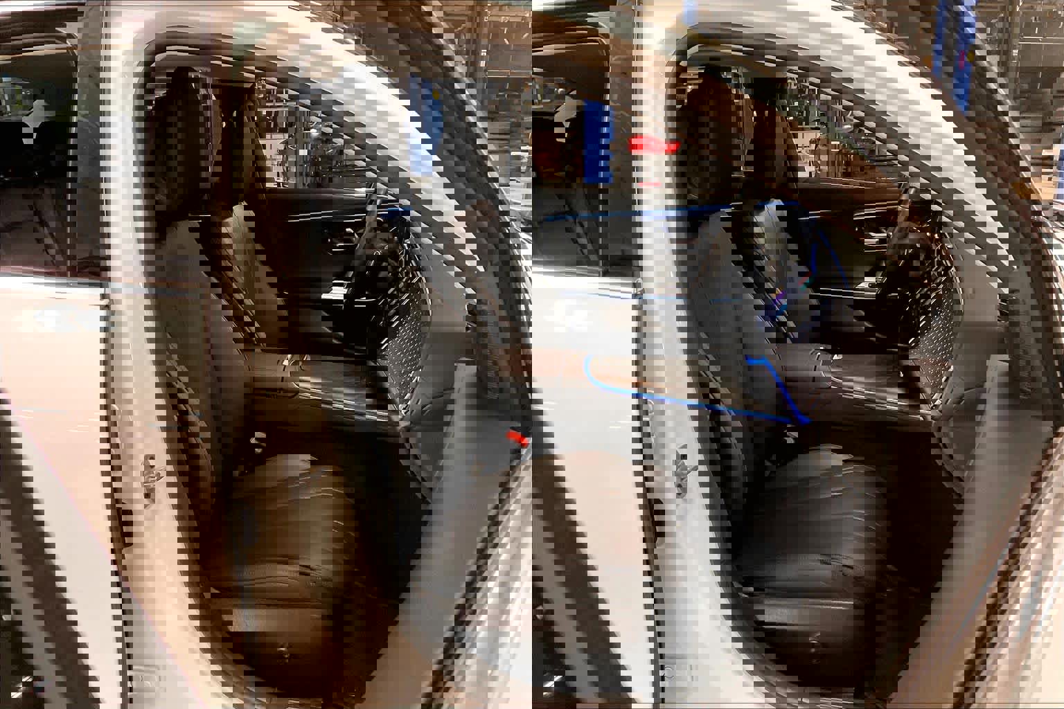 Used 2024 Mercedes-Benz E 350 4MATIC Sedan image 8