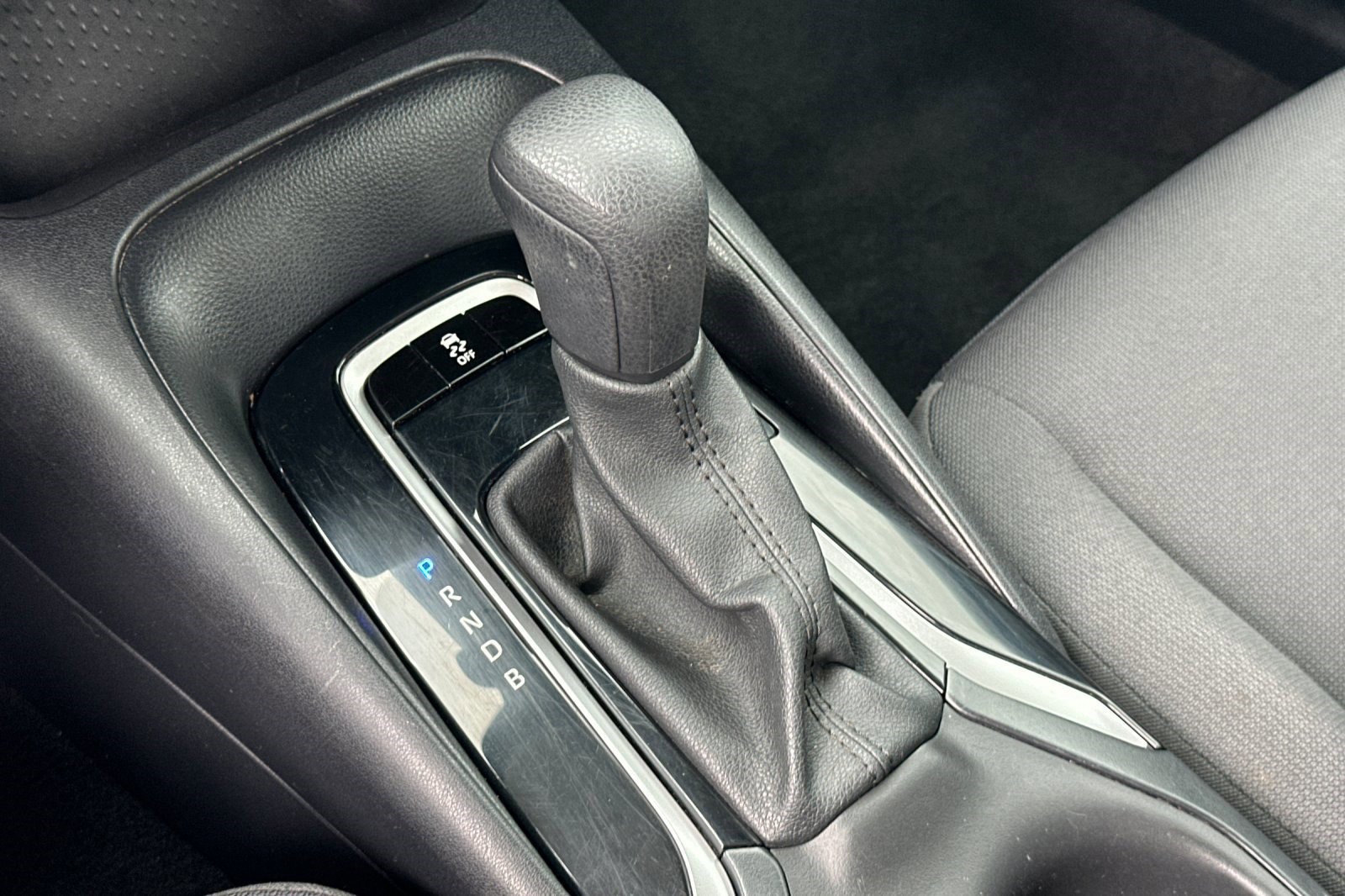 Used 2024 Toyota Corolla LE image 19