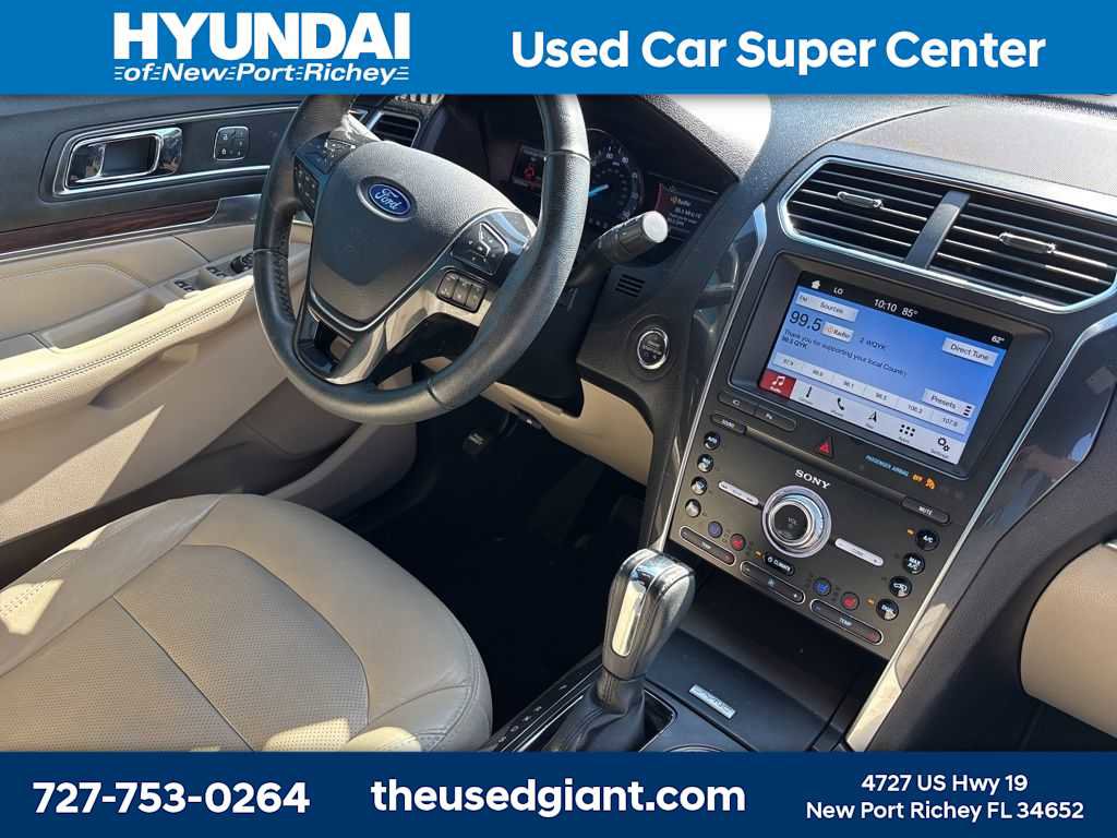Used 2019 Ford Explorer Limited w/ Class II Trailer Tow Package FWD image 8