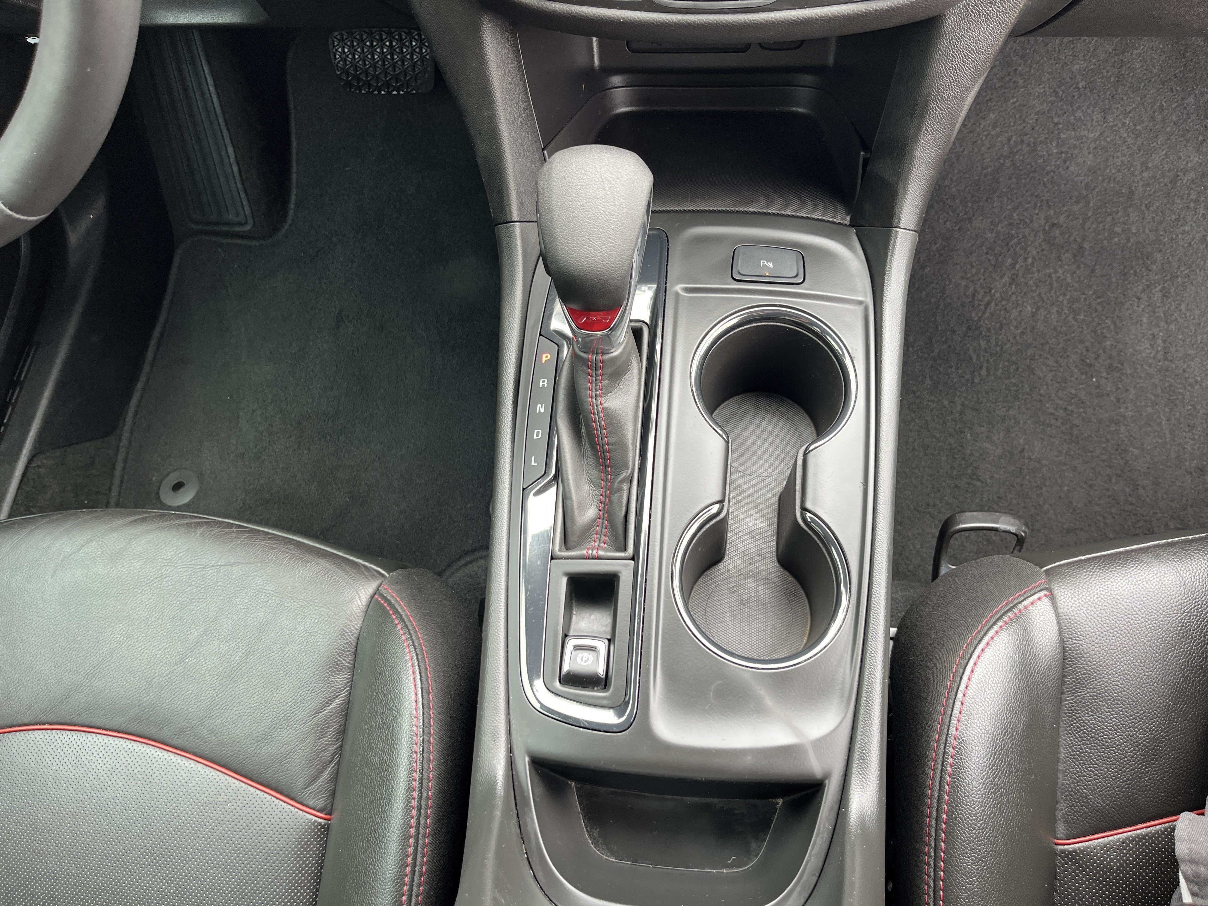 Used 2022 Chevrolet Equinox RS w/ RS Leather Package FWD image 20