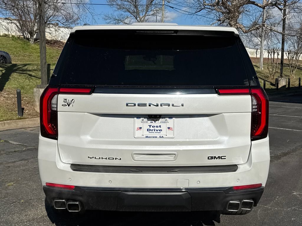 Used 2025 GMC Yukon Denali Ultimate w/ LPO, Floor Liner Package image 6