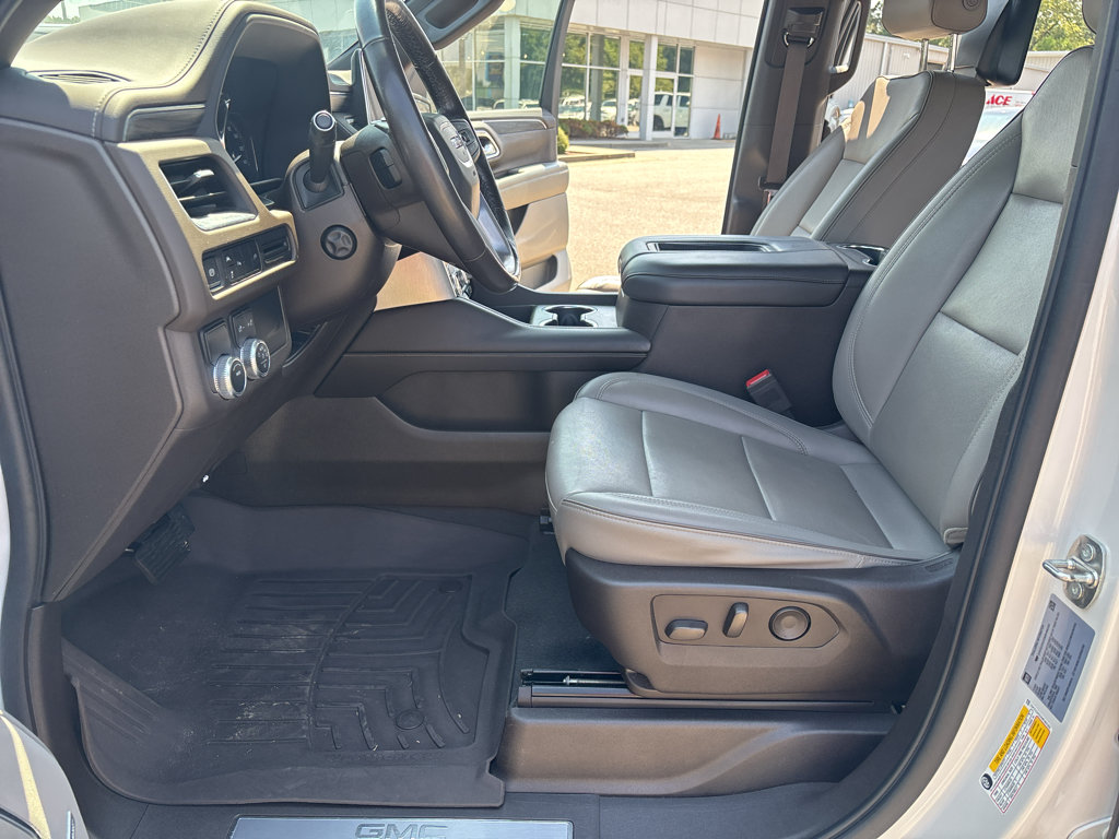 Used 2021 GMC Yukon XL SLT w/ SLT Premium Package RWD image 11