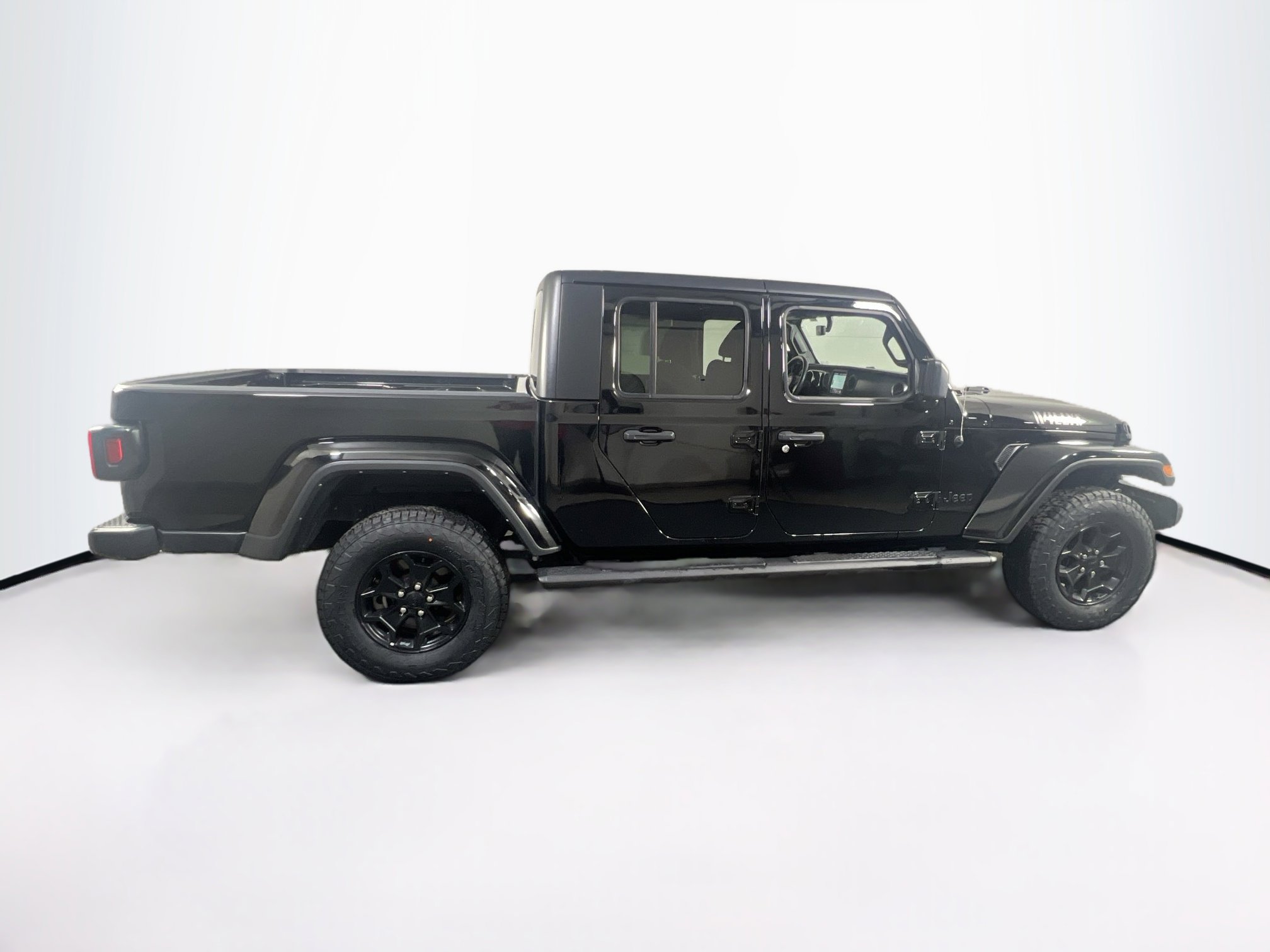 Used 2022 Jeep Gladiator Willys image 4