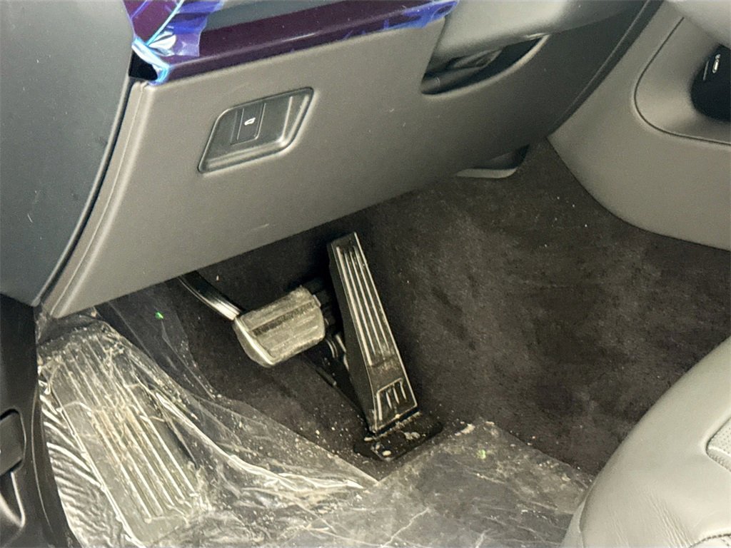 New 2026 Land Rover Range Rover Sport SV image 10