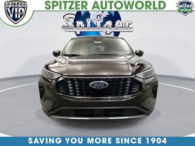 Used 2023 Ford Escape Active w/ Tech Pack #2 AWD/4WD image 3