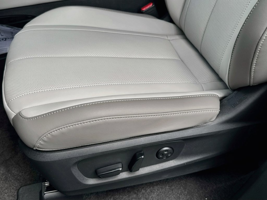 New 2027 INFINITI QX60 Luxe w/ Cargo Package FWD image 20