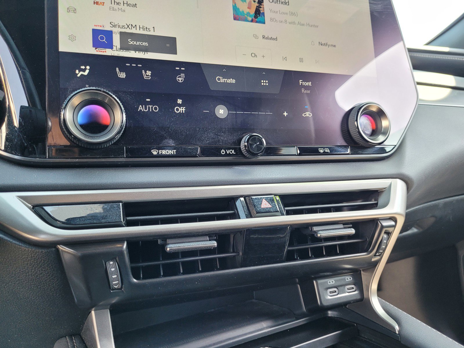 Used 2023 Lexus RX 350 Premium w/ Accessory Package (Z1) FWD image 19