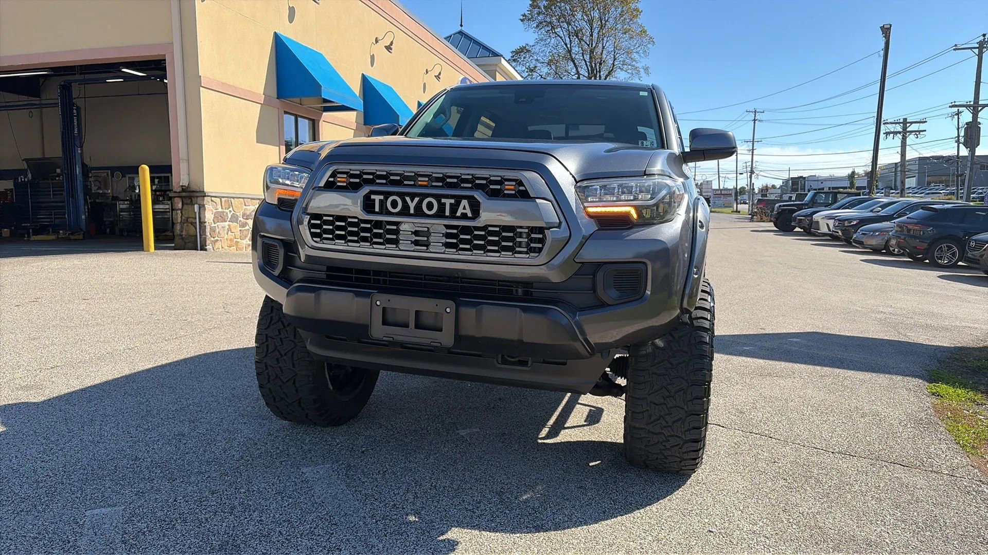 Used 2021 Toyota Tacoma SR5 image 3