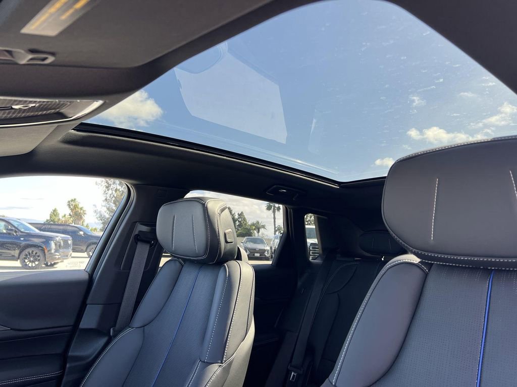 New 2026 Cadillac Lyriq Sport image 27