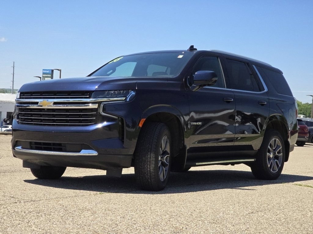 Used 2023 Chevrolet Tahoe LT w/ Luxury Package AWD/4WD image 17
