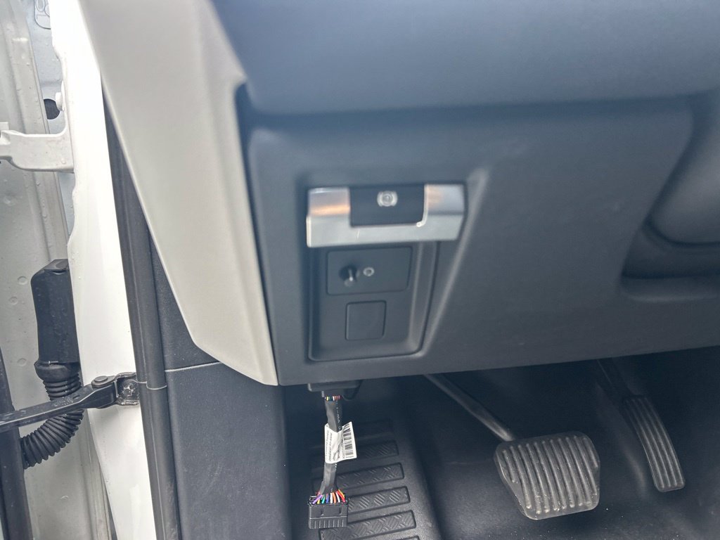 Used 2025 Land Rover Defender 110 S AWD/4WD image 36