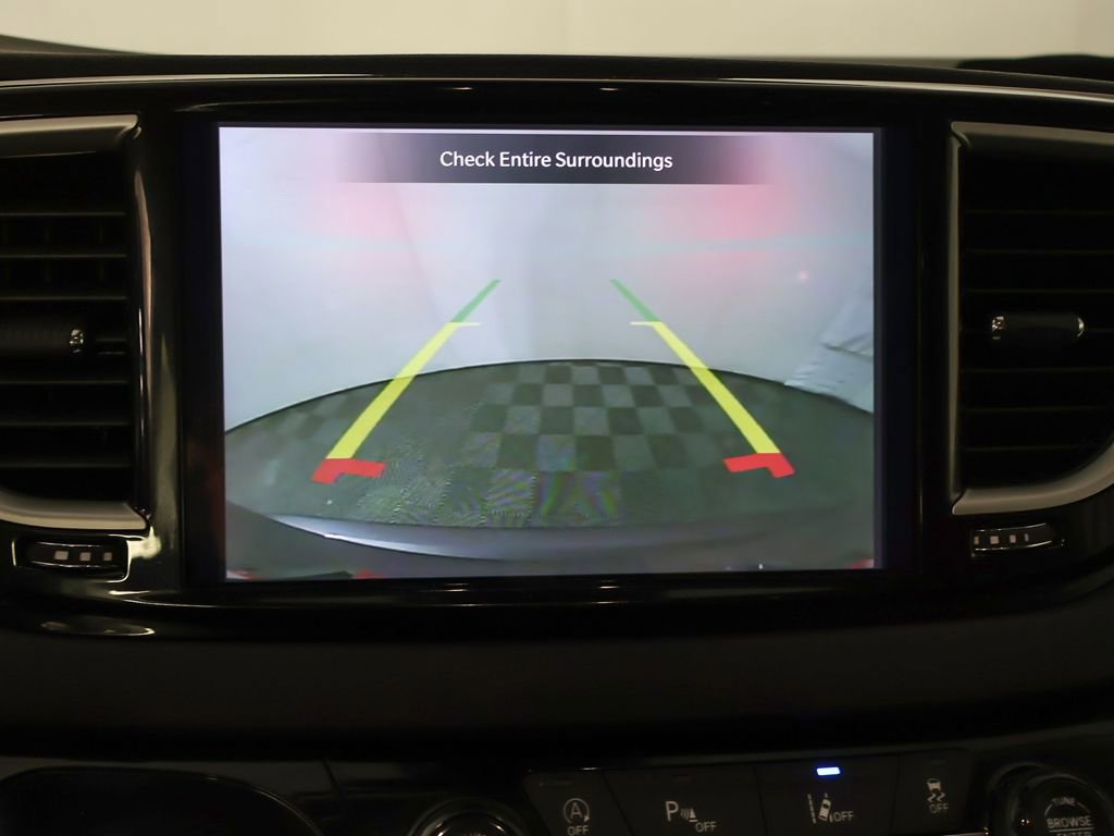 Used 2023 Chrysler Pacifica Touring-L FWD image 45
