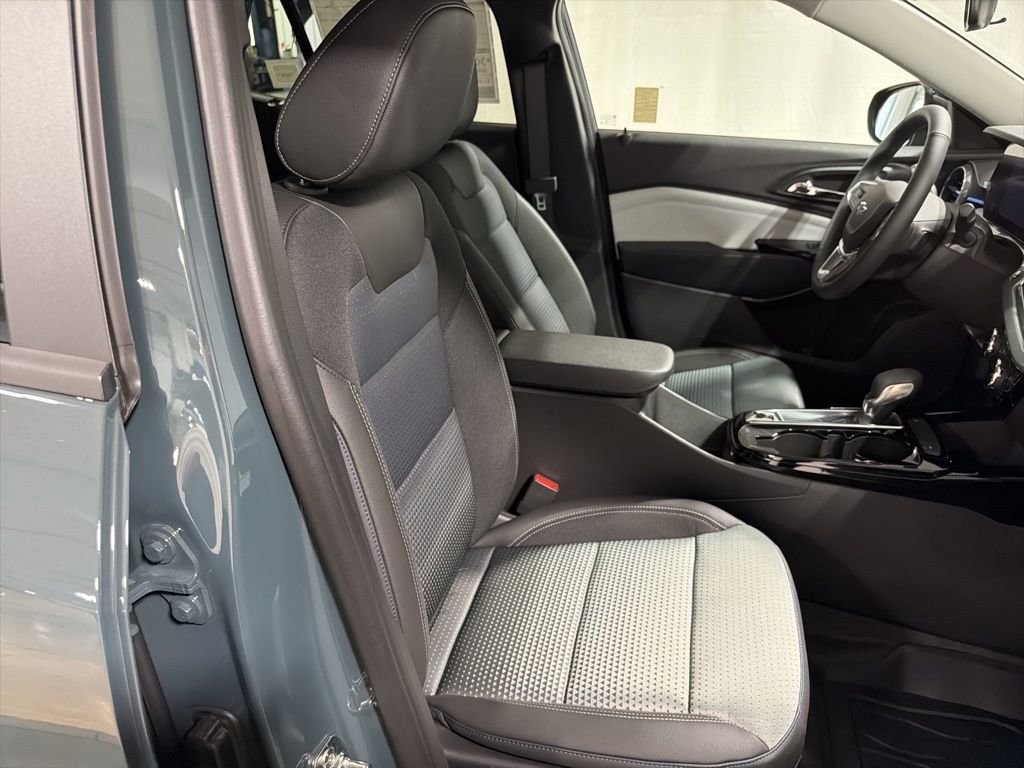 New 2026 Chevrolet Trax LT image 21