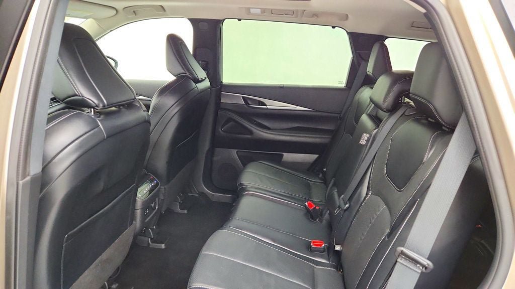 Used 2023 INFINITI QX60 Luxe AWD/4WD image 22