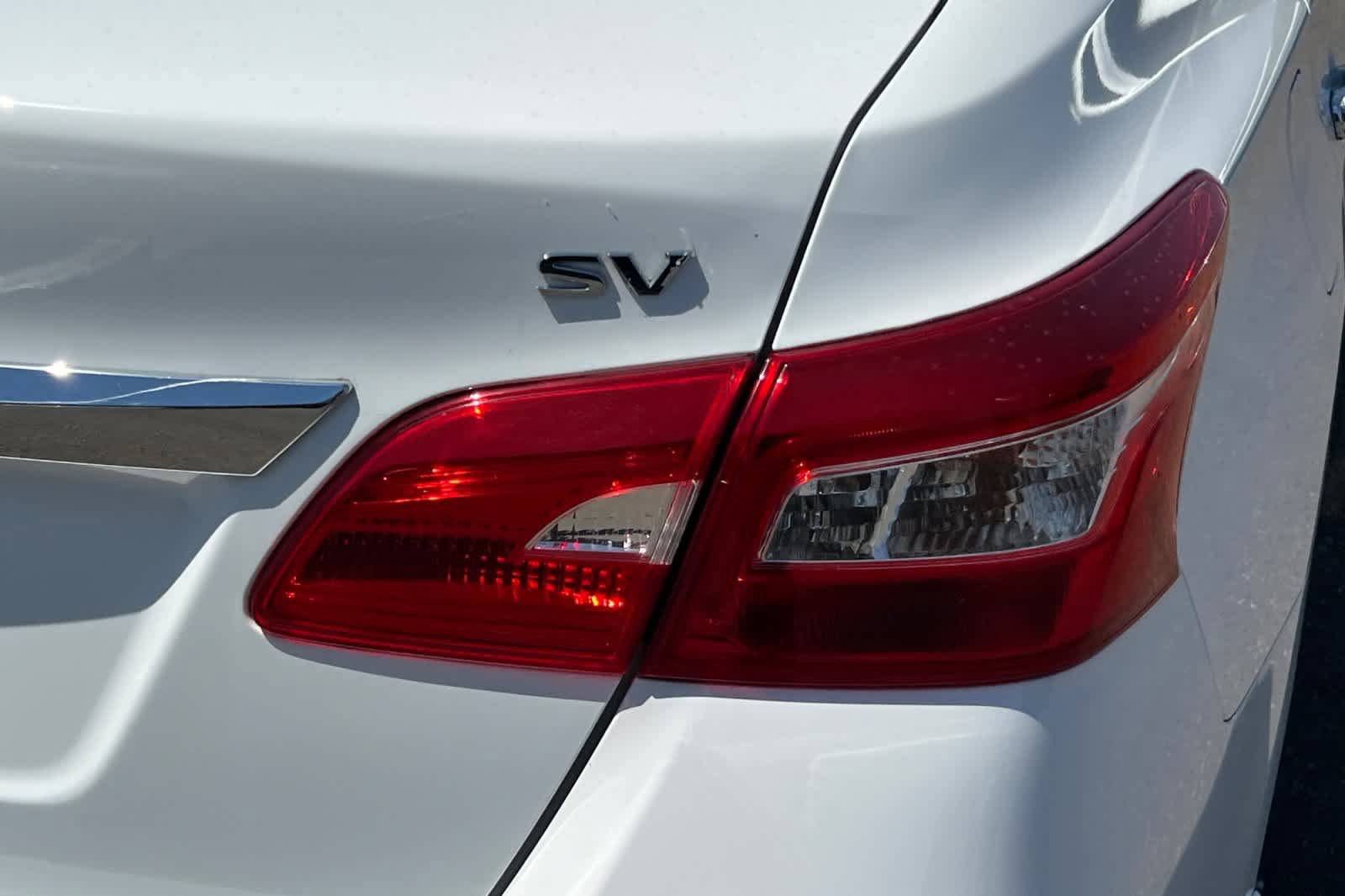 Used 2017 Nissan Sentra SV FWD image 18