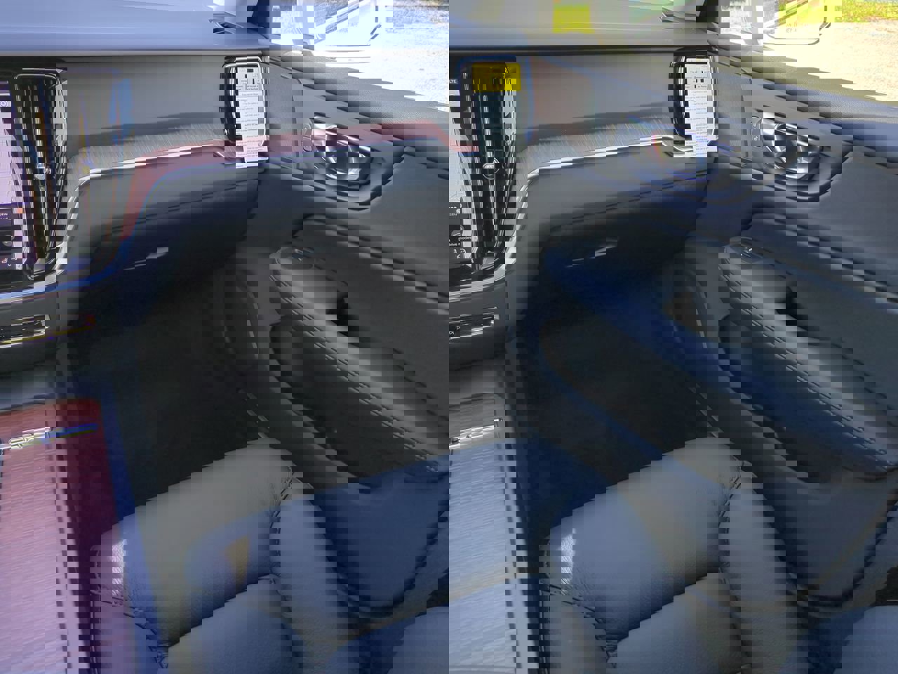 New 2026 Volvo V60 B5 Cross Country Plus w/ Protection Package Premier image 16