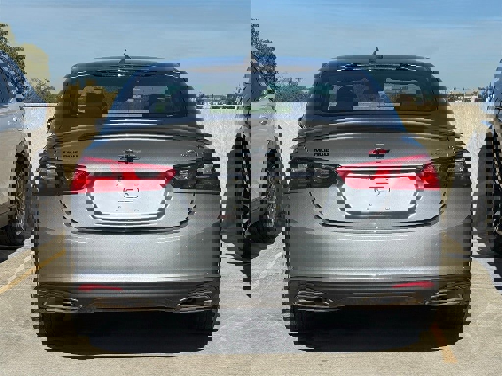 Used 2023 Chevrolet Malibu RS image 8