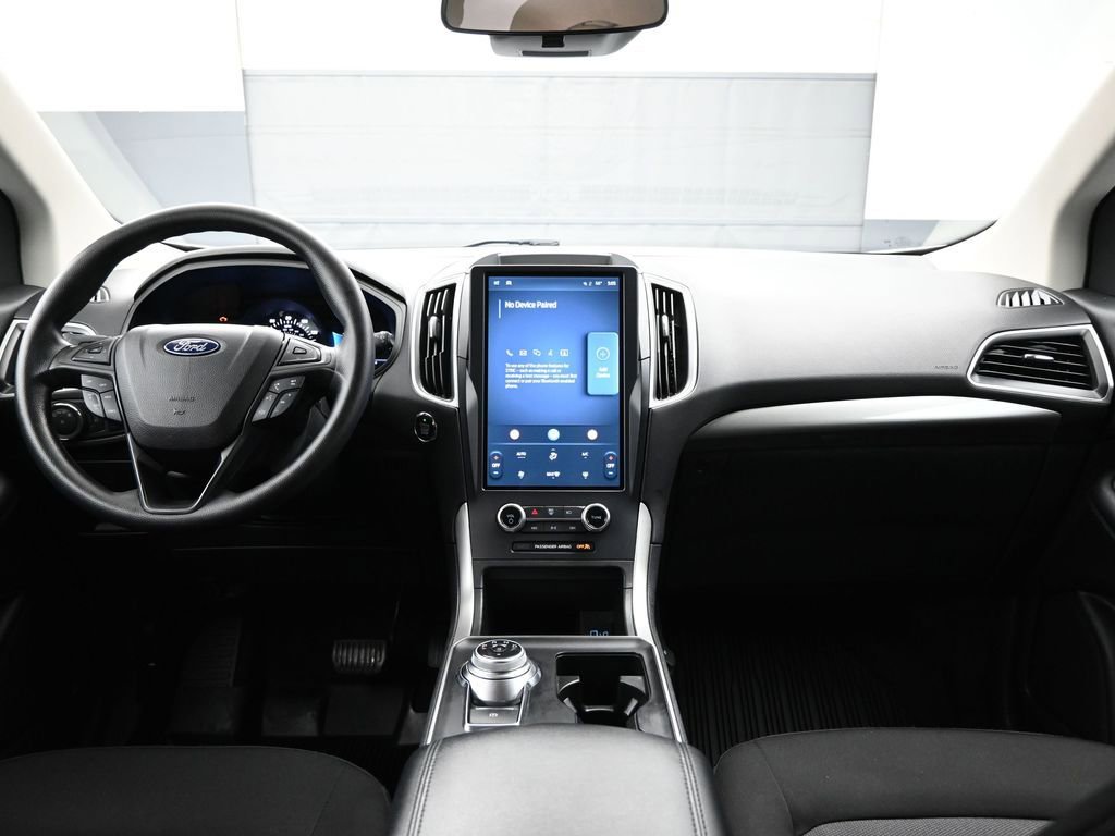 Used 2024 Ford Edge SE w/ Black Appearance Package image 23