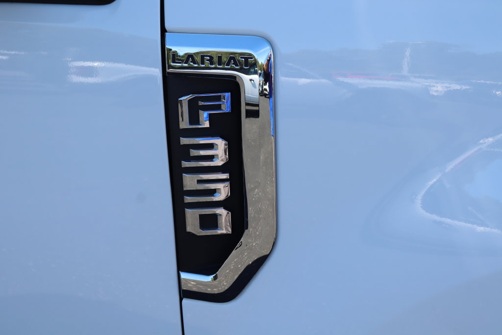 Used 2020 Ford F350 Lariat w/ Lariat Ultimate Package AWD/4WD image 23