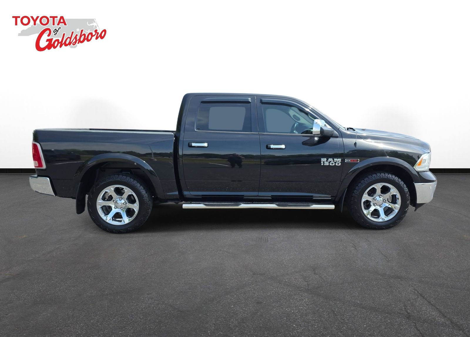 Used 2018 RAM 1500 Laramie w/ Convenience Group image 4