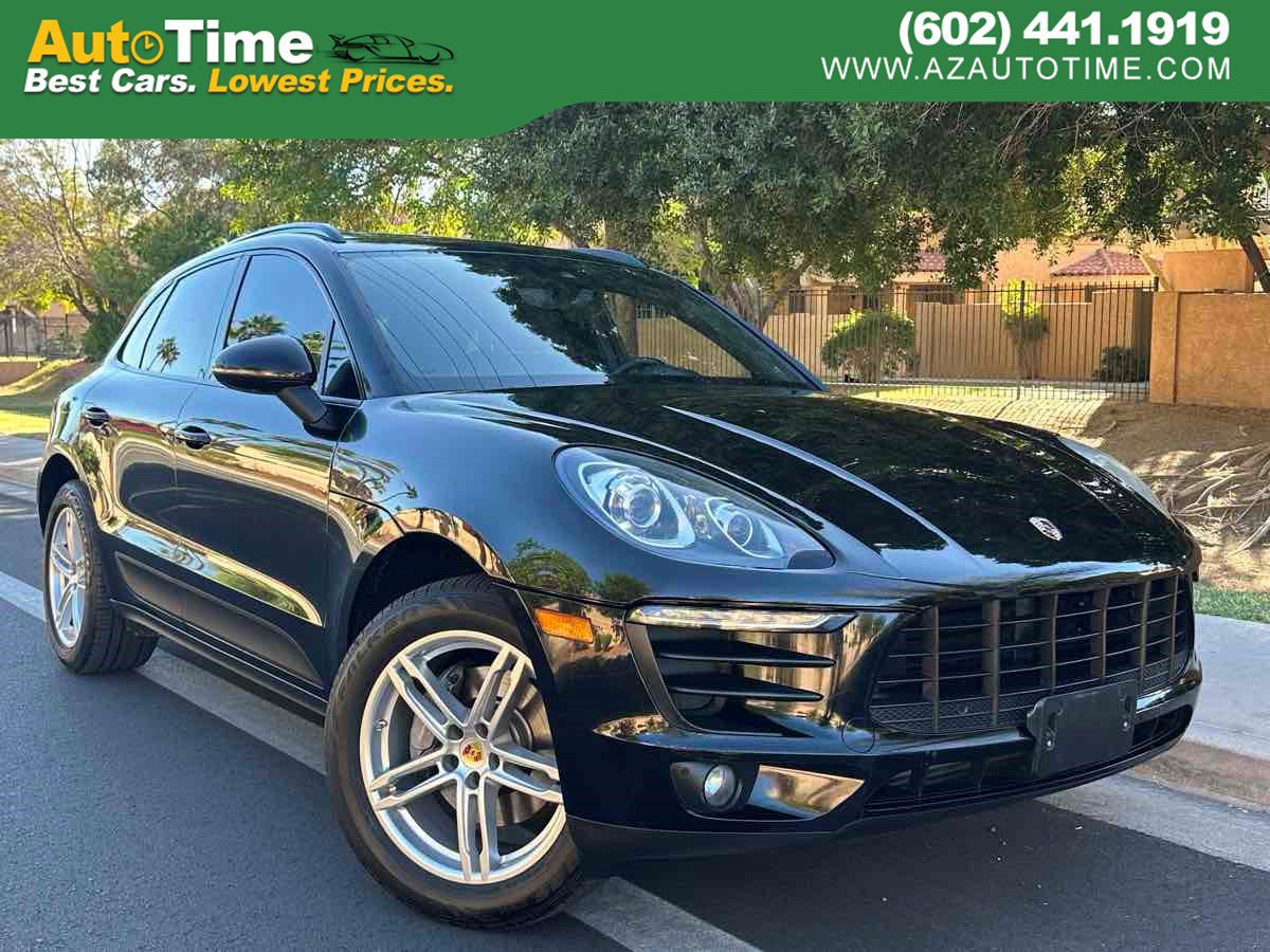 Used 2018 Porsche Macan AWD/4WD image 1