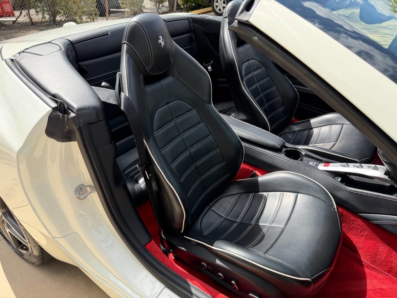 Used 2015 Ferrari California T RWD image 20