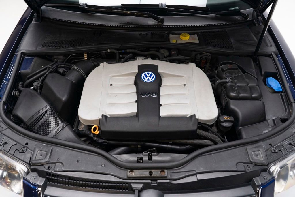 Used 2004 Volkswagen Passat W8 AWD/4WD image 56