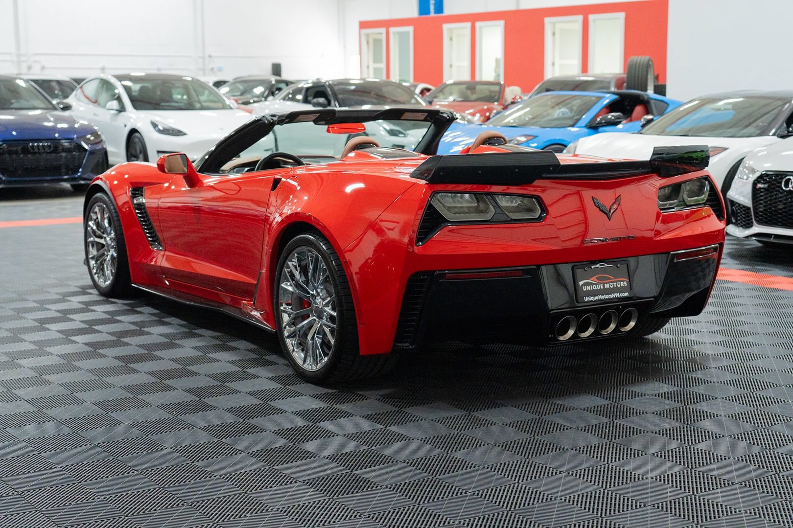 Used 2016 Chevrolet Corvette Z06 w/ 3LZ Preferred Equipment Group RWD image 4