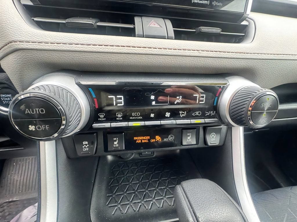 Used 2022 Toyota RAV4 XLE w/ Convenience Package AWD/4WD image 15