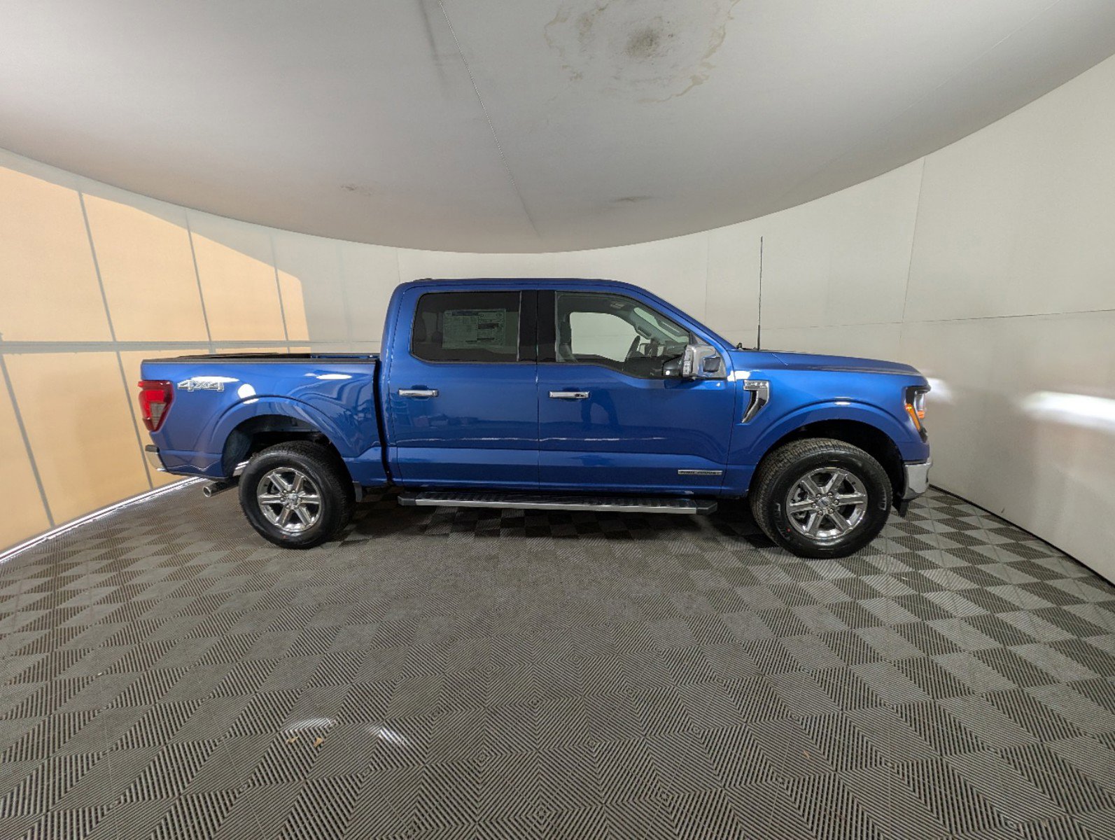 New 2025 Ford F150 XLT w/ Equipment Group 302A MID image 8
