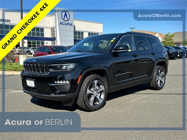 Used 2023 Jeep Grand Cherokee 4WD 4xe image 1