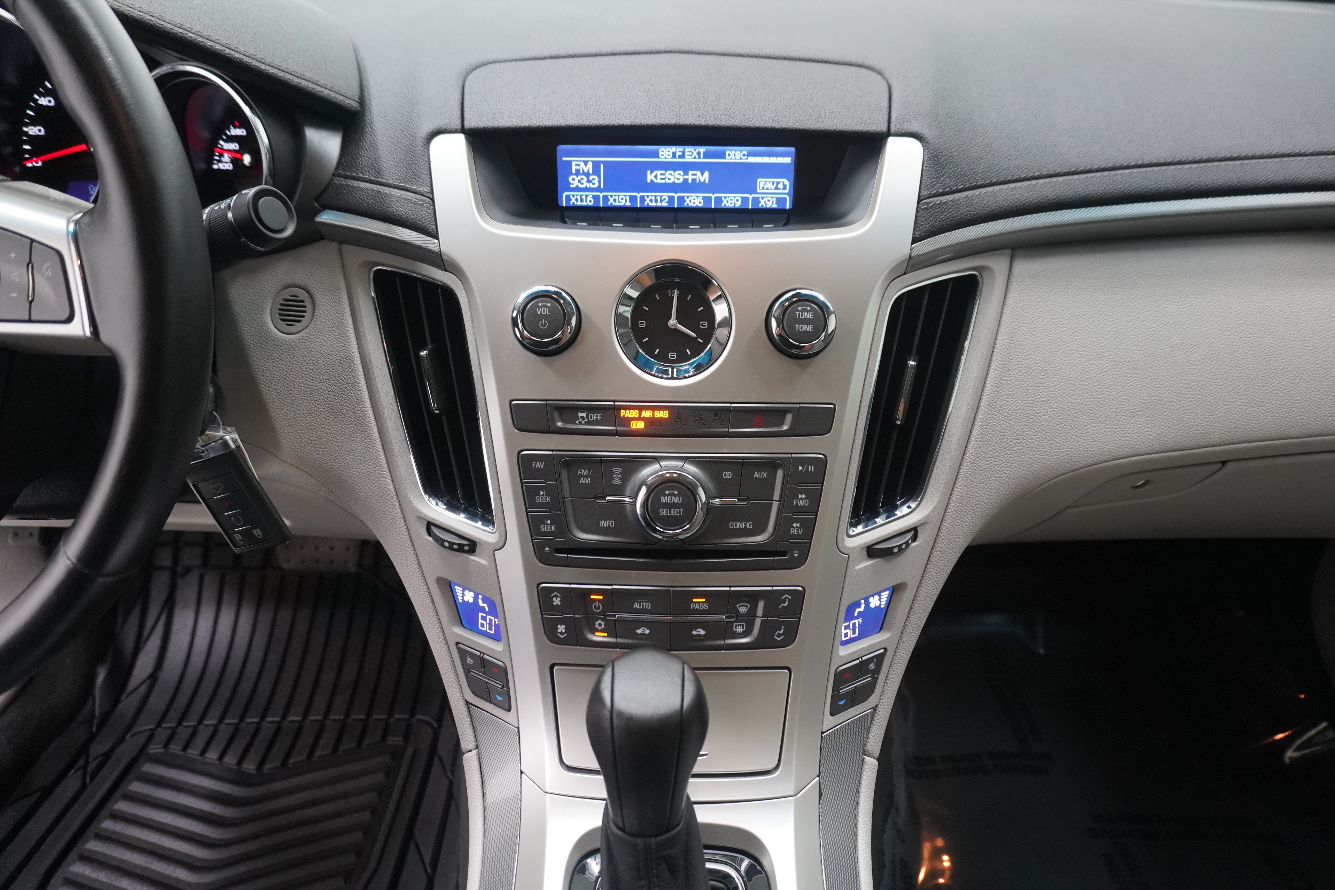 Used 2013 Cadillac CTS Luxury RWD image 20