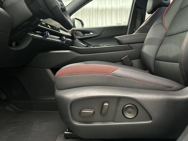 New 2027 Chevrolet Equinox RS w/ Safety and Technology Package AWD/4WD image 15