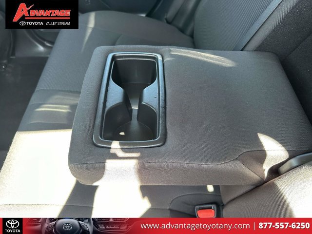 Used 2021 Toyota RAV4 LE AWD/4WD image 16