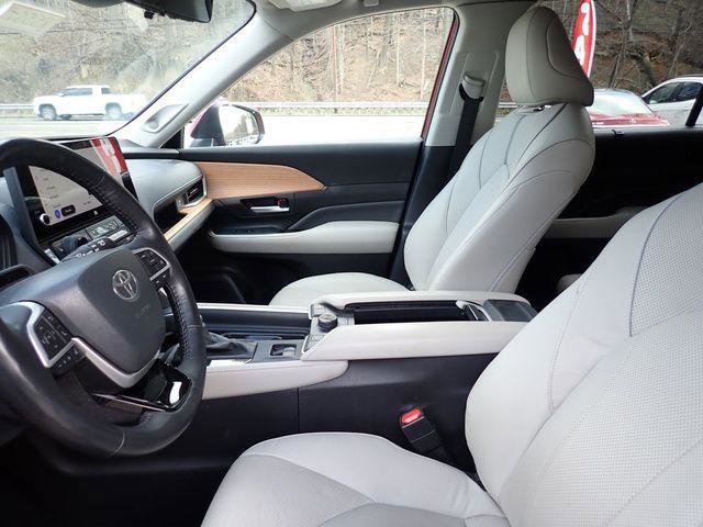 Certified 2024 Toyota Grand Highlander Platinum image 10