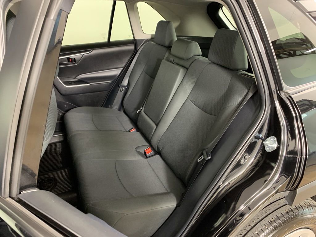 Used 2024 Toyota RAV4 LE image 31