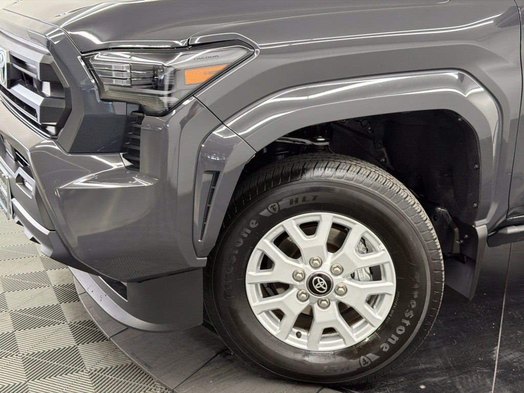 Used 2026 Toyota Tacoma SR5 RWD image 5