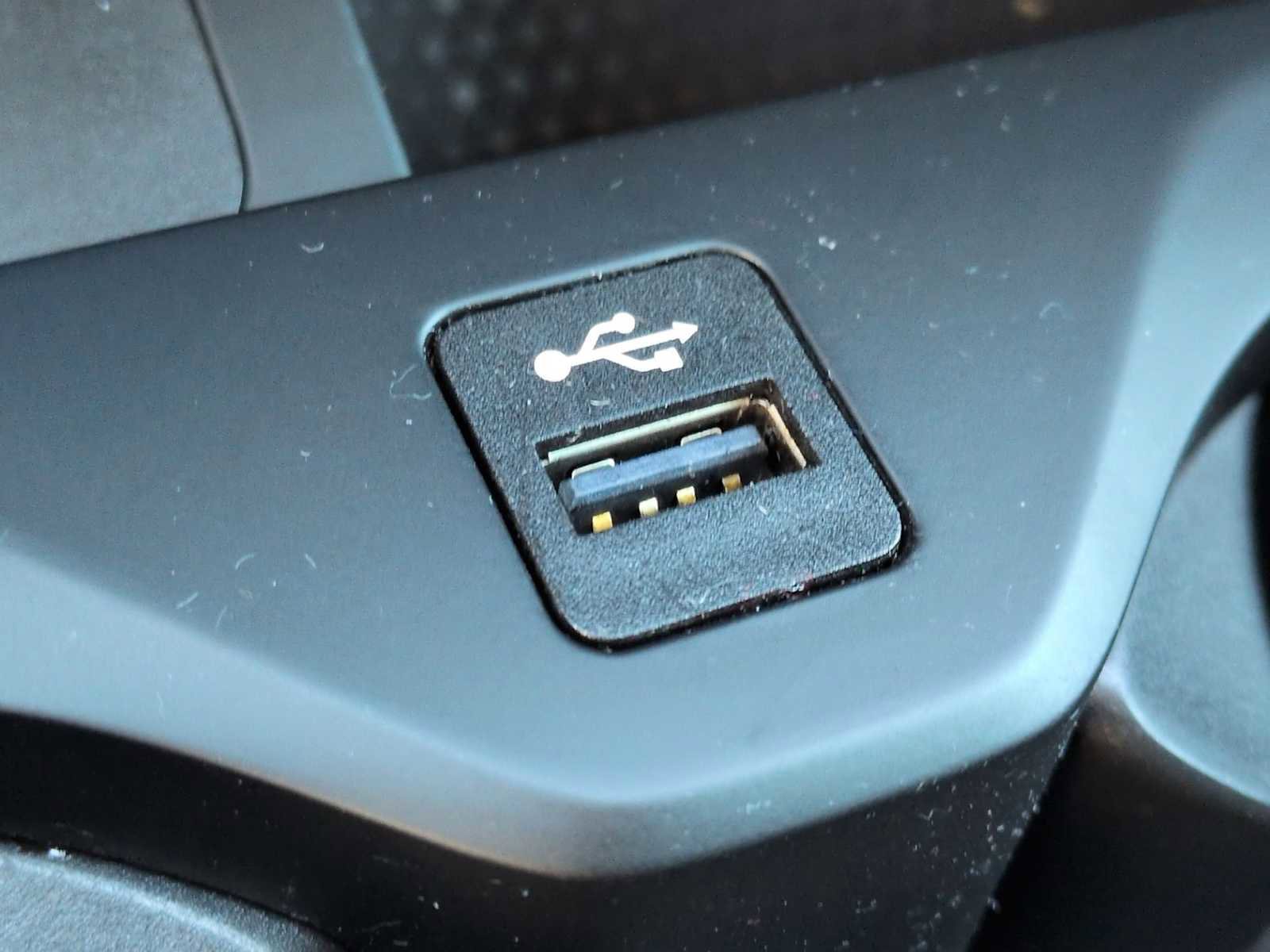 Certified 2023 BMW X5 xDrive45e w/ Climate Comfort Package image 33